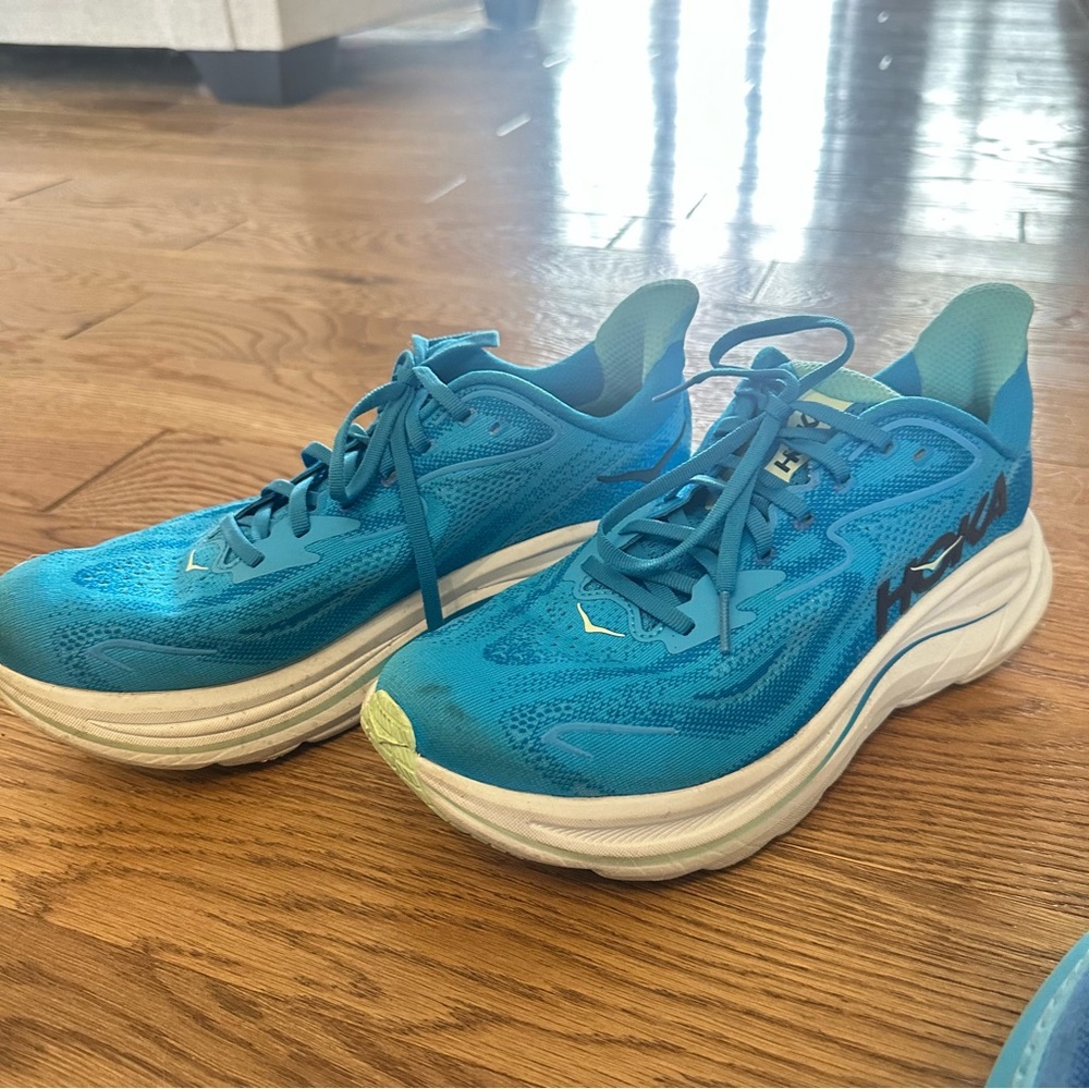 Hoka men’s Clifton 10 - Picture 2 of 4